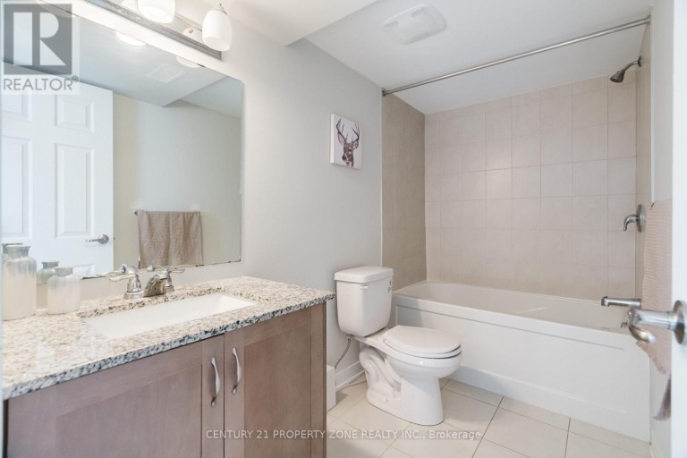 1060 CURRAGLASS WALK, Ottawa, Ontario, K2S2A4