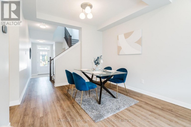 1060 CURRAGLASS WALK, Ottawa, Ontario, K2S2A4