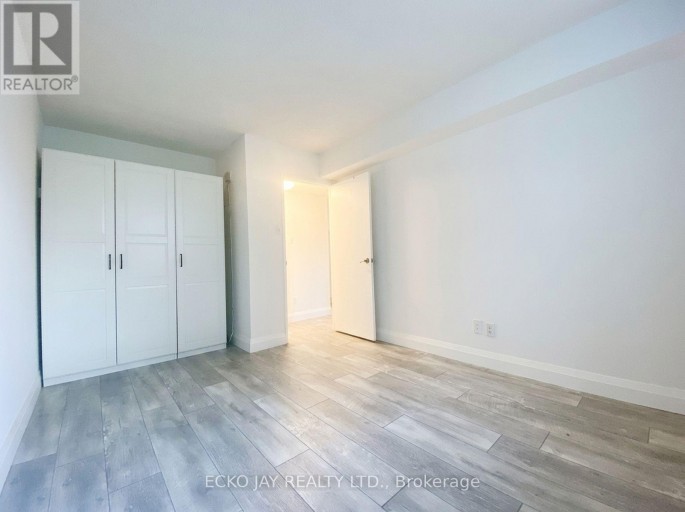 116 - 1801 O'CONNOR DRIVE, Toronto (Victoria Village), Ontario, M4A2P8
