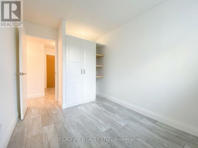 116 - 1801 O'CONNOR DRIVE, Toronto (Victoria Village), Ontario, M4A2P8