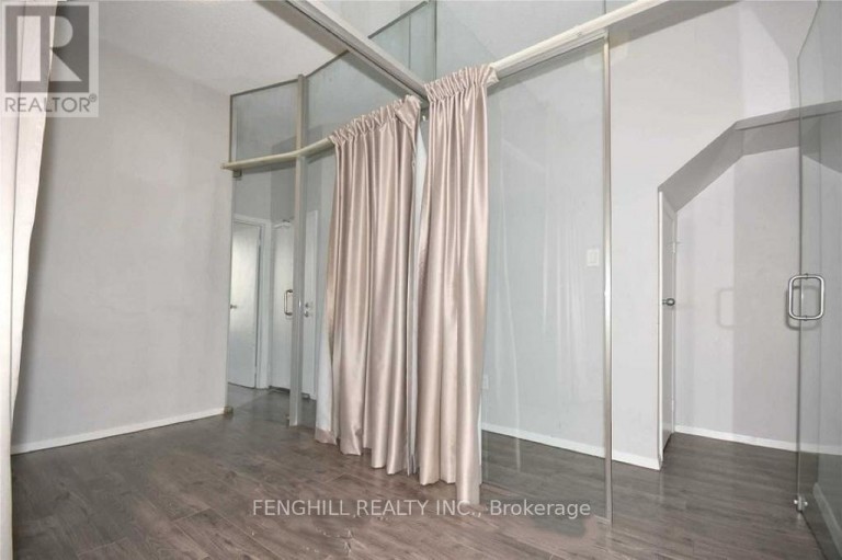 MAIN - 678 BATHURST STREET, Toronto (Palmerston-Little Italy), Ontario, M5S2R3