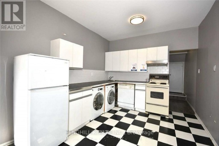 MAIN - 678 BATHURST STREET, Toronto (Palmerston-Little Italy), Ontario, M5S2R3