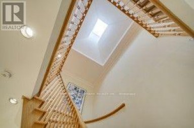 182 FINCH AVENUE E Toronto (Newtonbrook East) Ontario photo 15