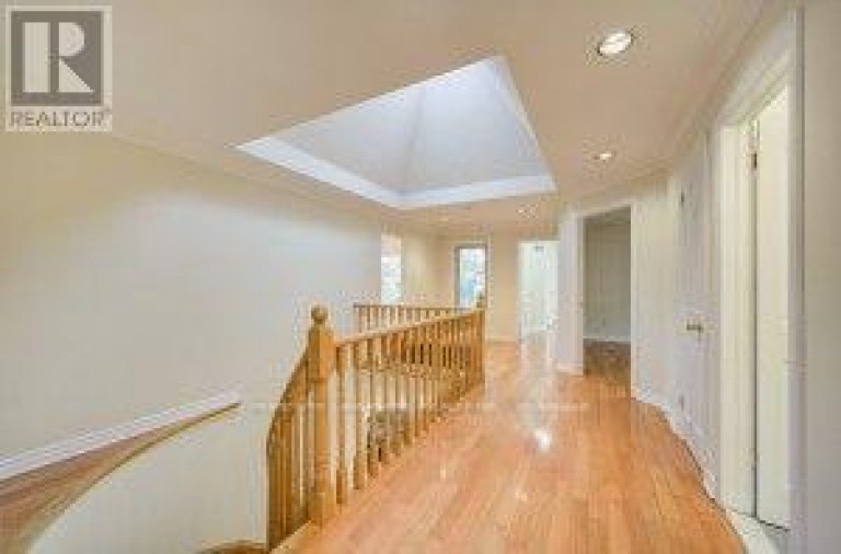182 FINCH AVENUE E, Toronto (Newtonbrook East), Ontario, M2N4R9