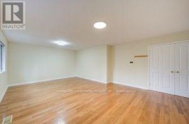 182 FINCH AVENUE E Toronto (Newtonbrook East) Ontario photo 19