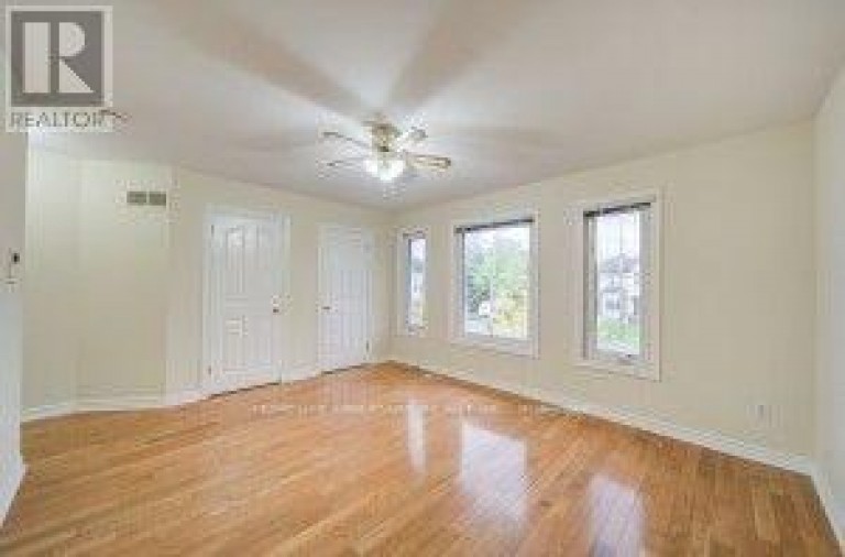 182 FINCH AVENUE E, Toronto (Newtonbrook East), Ontario, M2N4R9