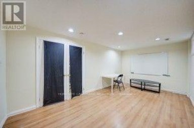 182 FINCH AVENUE E Toronto (Newtonbrook East) Ontario photo 33