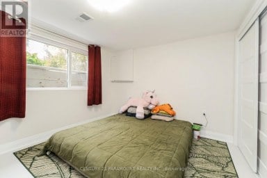 8 WATERFIELD DRIVE Toronto (Bendale) Ontario photo 23