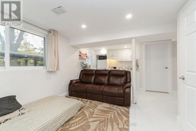8 WATERFIELD DRIVE Toronto (Bendale) Ontario photo 35