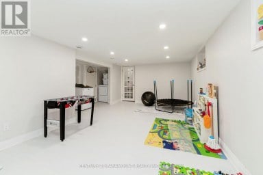 8 WATERFIELD DRIVE Toronto (Bendale) Ontario photo 39
