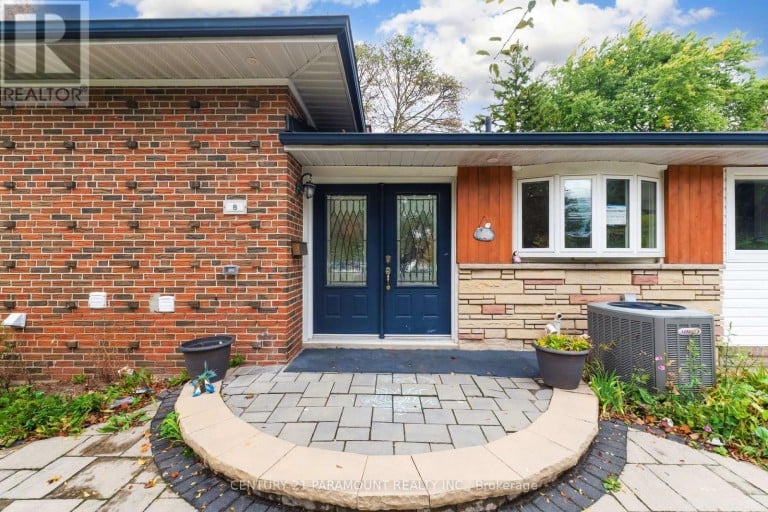 8 WATERFIELD DRIVE, Toronto (Bendale), Ontario, M1P3W5