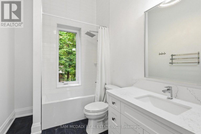 1750 LINCOLNSHIRE BOULEVARD, Mississauga (Lakeview), Ontario, L5E2S7