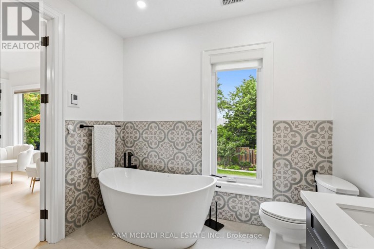 1750 LINCOLNSHIRE BOULEVARD, Mississauga (Lakeview), Ontario, L5E2S7