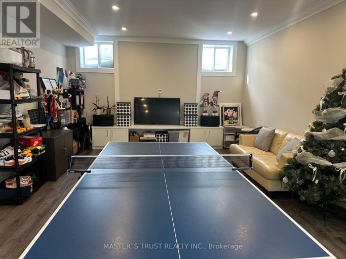 140 SHERWOOD FOREST DRIVE, Markham (Bullock), Ontario, L3P1R3