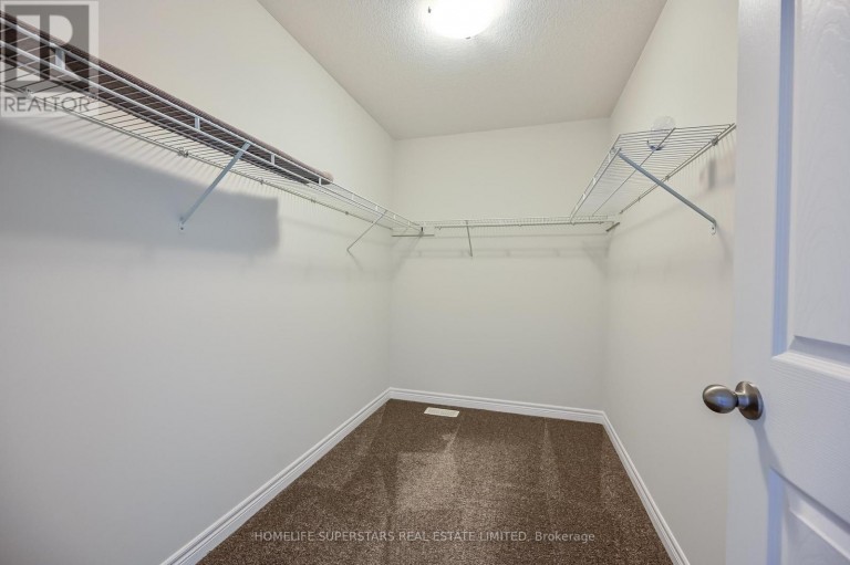 29 NEWSTEAD ROAD, Brant (Paris), Ontario, N3L0G2