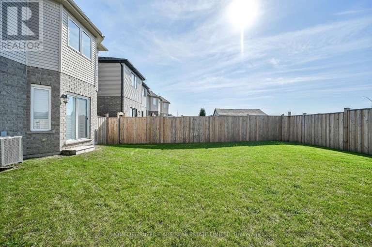 29 NEWSTEAD ROAD, Brant (Paris), Ontario, N3L0G2