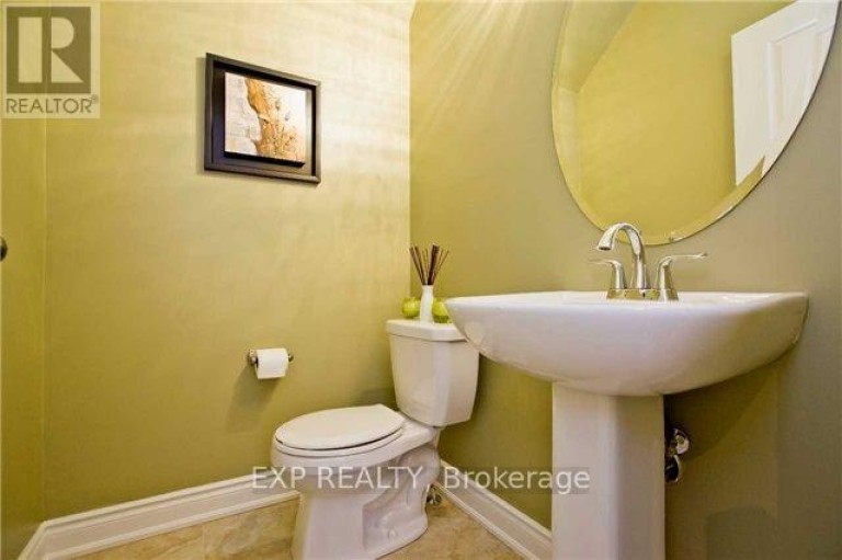 58 - 1331 MAJOR MACKENZIE DRIVE, Vaughan (Patterson), Ontario, L6A4W4