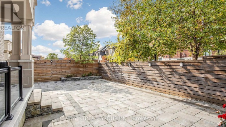 40 SHINING WILLOW COURT, Richmond Hill (South Richvale), Ontario, L4C6E5