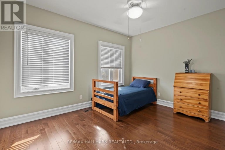 28 RENAISSANCE COURT W, Vaughan (Beverley Glen), Ontario, L4J7W4