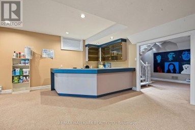 28 RENAISSANCE COURT W Vaughan (Beverley Glen) Ontario photo 36