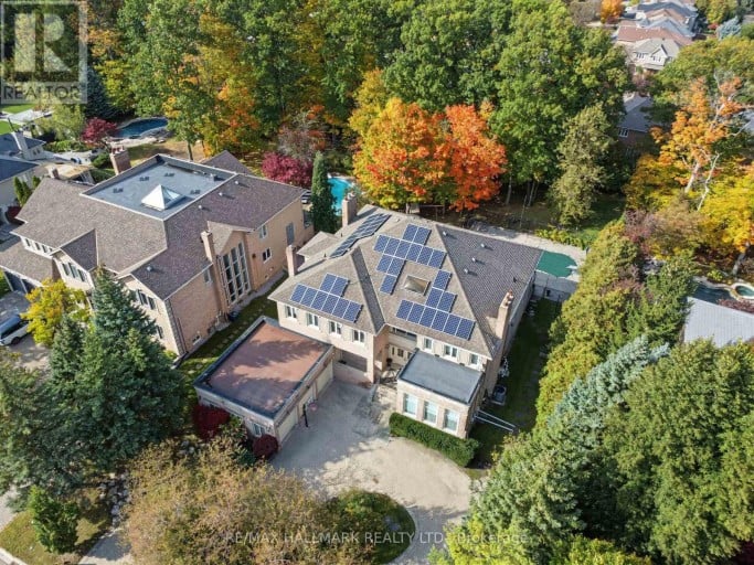 28 RENAISSANCE COURT W, Vaughan (Beverley Glen), Ontario, L4J7W4