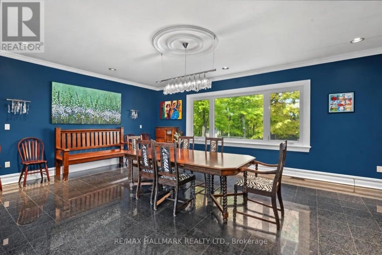 28 RENAISSANCE COURT W, Vaughan (Beverley Glen), Ontario, L4J7W4