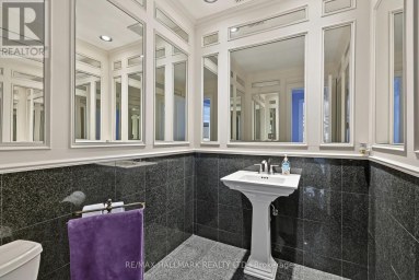 28 RENAISSANCE COURT W Vaughan (Beverley Glen) Ontario photo 9