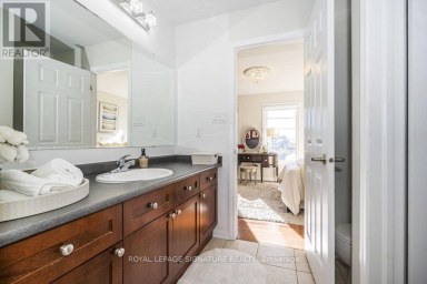 7 PETHICK STREET Toronto (Clairlea-Birchmount) Ontario photo 30