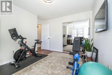 7 PETHICK STREET Toronto (Clairlea-Birchmount) Ontario photo 33