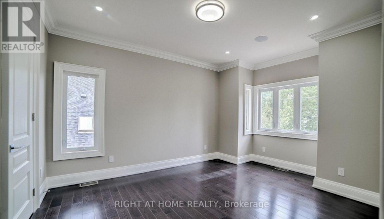 53 EAGLEWOOD BOULEVARD, Mississauga (Mineola), Ontario, L5G1V6