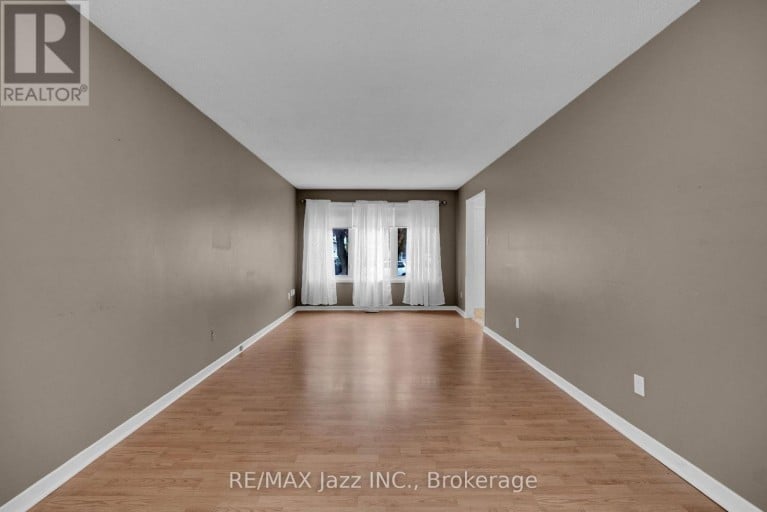 292 LIMERICK STREET, Oshawa (Vanier), Ontario, L1J6K9