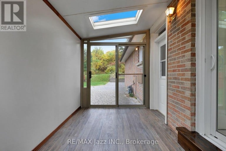 292 LIMERICK STREET, Oshawa (Vanier), Ontario, L1J6K9