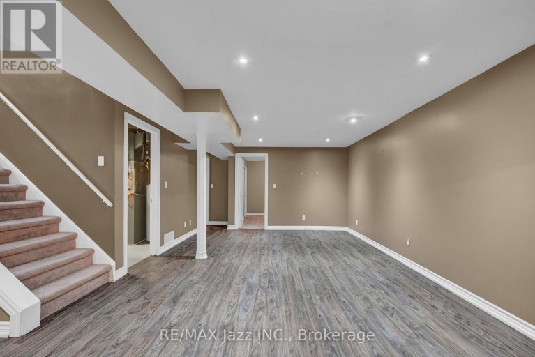 292 LIMERICK STREET, Oshawa (Vanier), Ontario, L1J6K9