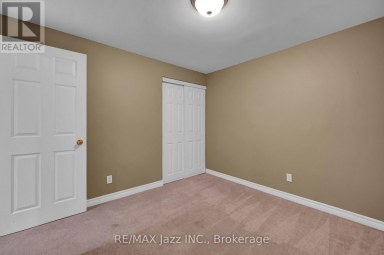 292 LIMERICK STREET Oshawa (Vanier) Ontario photo 28