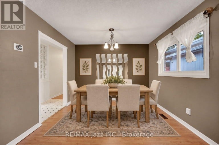 292 LIMERICK STREET, Oshawa (Vanier), Ontario, L1J6K9