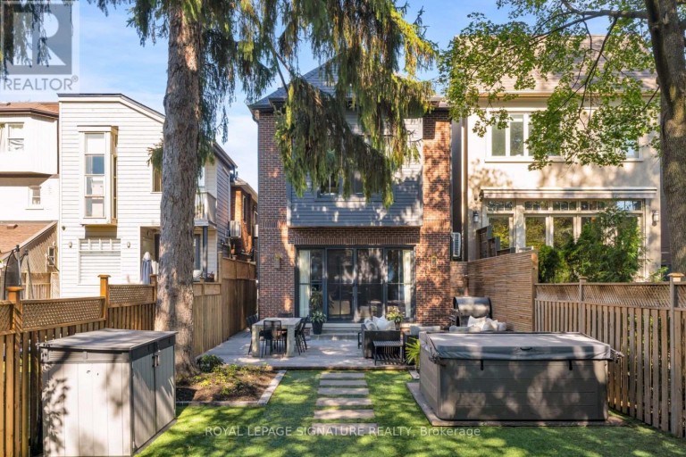 191 DELORAINE AVENUE, Toronto (Lawrence Park North), Ontario, M5M2B1