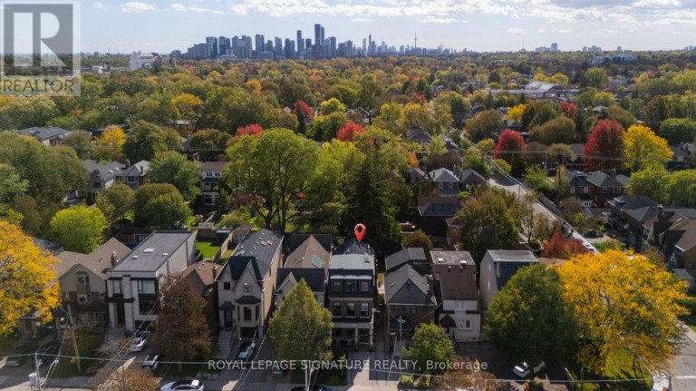 191 DELORAINE AVENUE, Toronto (Lawrence Park North), Ontario, M5M2B1