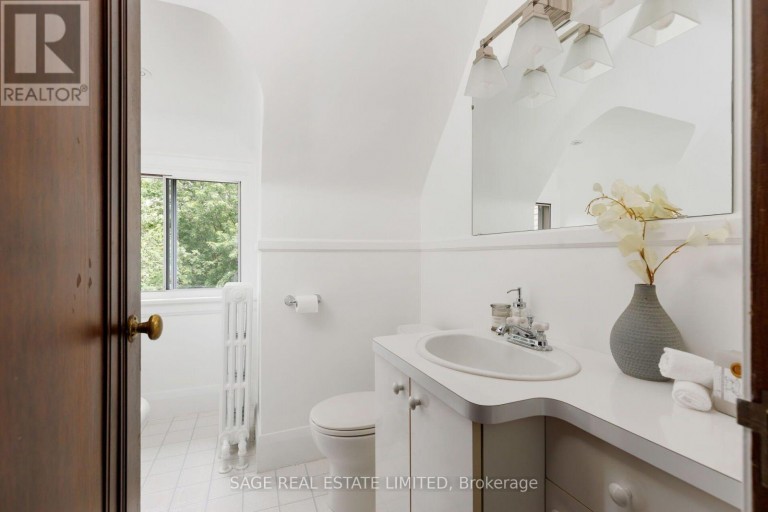 78 THE KINGSWAY, Toronto (Kingsway South), Ontario, M8X2T5