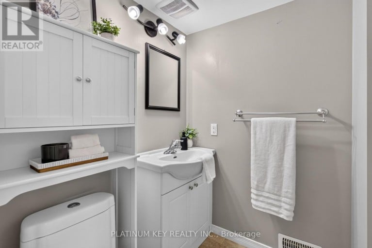 277 THORNE DRIVE, Strathroy-Caradoc (NE), Ontario, N7G4C9