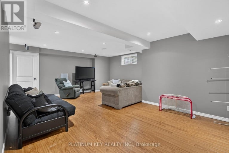 277 THORNE DRIVE, Strathroy-Caradoc (NE), Ontario, N7G4C9