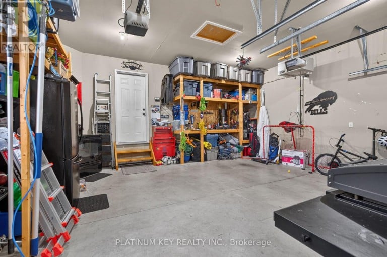 277 THORNE DRIVE, Strathroy-Caradoc (NE), Ontario, N7G4C9