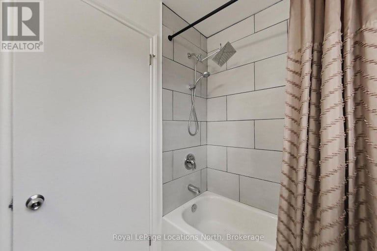 420 SIXTH STREET, Collingwood, Ontario, L9Y1Z7