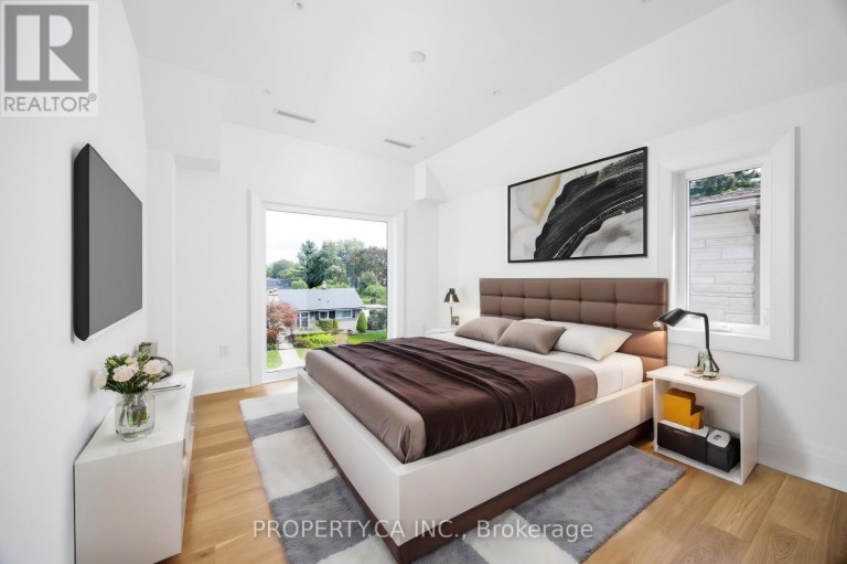 10 GRANGEMILL CRESCENT, Toronto (Banbury-Don Mills), Ontario, M3B2J2