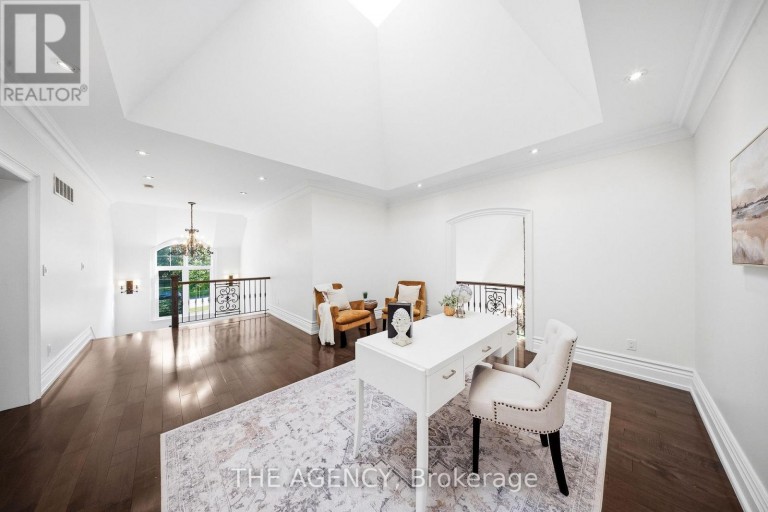 1098 LAKESHORE ROAD W, Oakville (SW Southwest), Ontario, L6L1E9