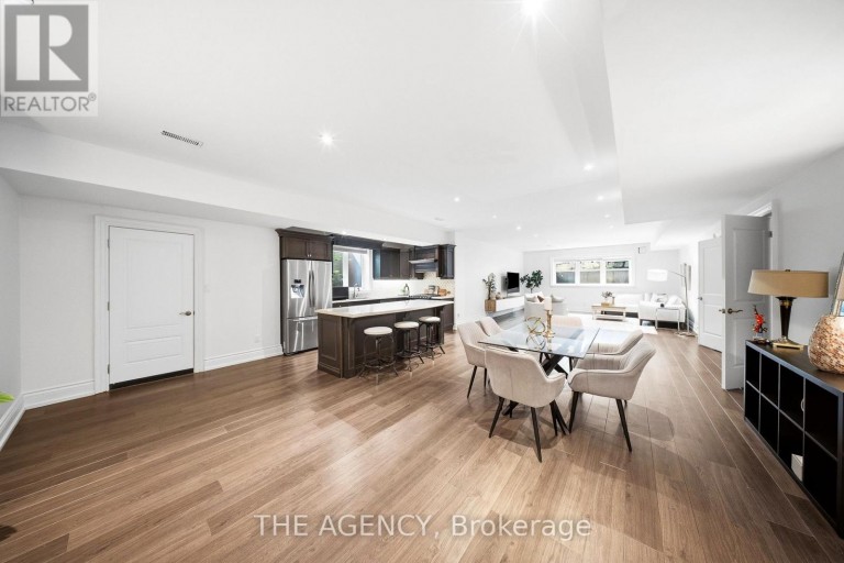1098 LAKESHORE ROAD W, Oakville (SW Southwest), Ontario, L6L1E9