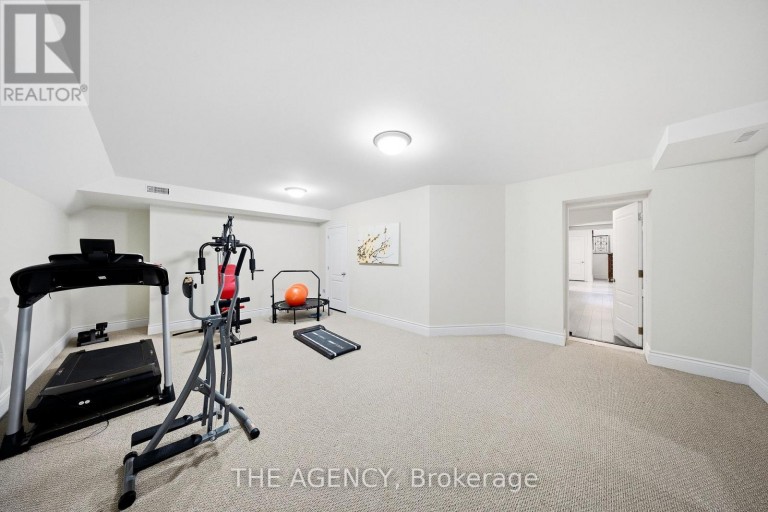 1098 LAKESHORE ROAD W, Oakville (SW Southwest), Ontario, L6L1E9