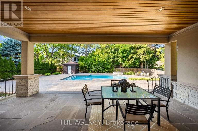 1098 LAKESHORE ROAD W, Oakville (SW Southwest), Ontario, L6L1E9