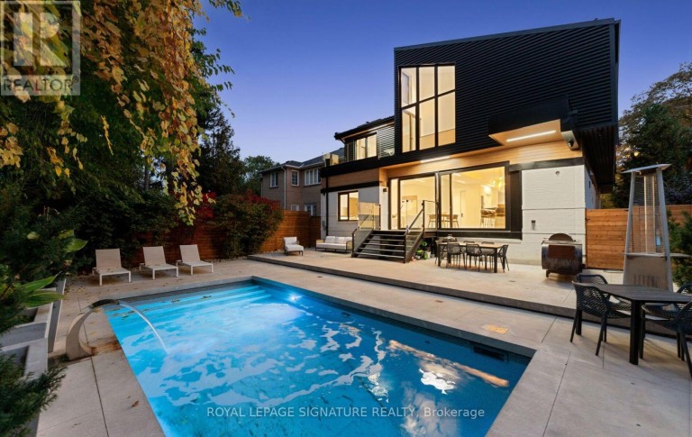 25 EAGLE ROAD, Toronto (Stonegate-Queensway), Ontario, M8Z4H4