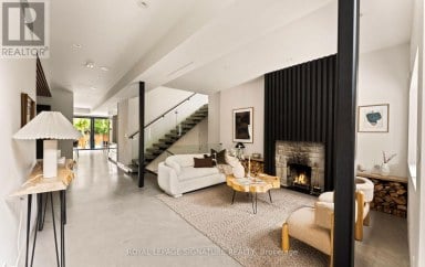 25 EAGLE ROAD Toronto (Stonegate-Queensway) Ontario photo 5