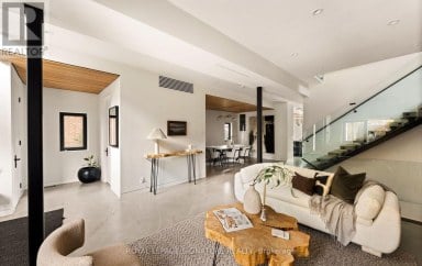 25 EAGLE ROAD Toronto (Stonegate-Queensway) Ontario photo 6